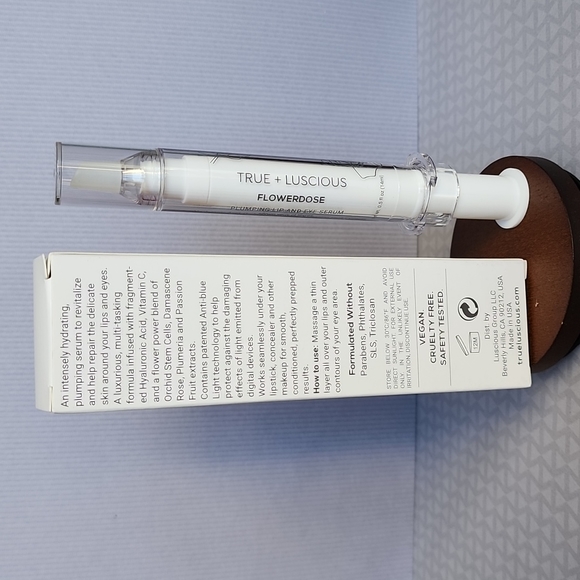 True + Luscious Flowerdose Plumping Lip and Eye Serum - Picture 7 of 12